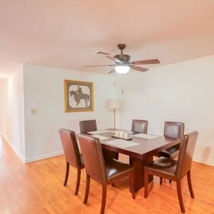 Image 7 - 99 Courts of Glenpointe Driveway, Teaneck Township, NJ 07666, USA - Condo for sale