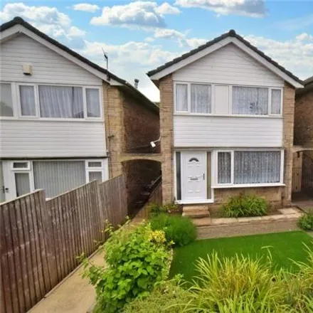 Buy this 3 bed house on Tong Road in Pudsey, LS12 5AU