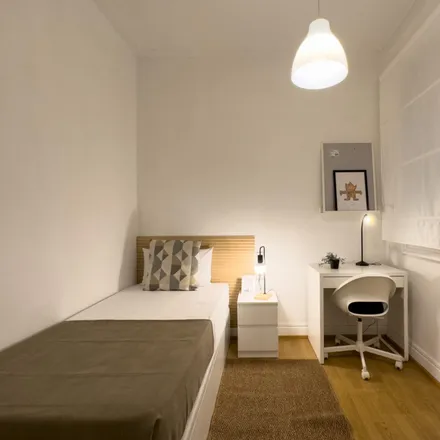 Image 1 - Carrer de Muntaner, 408, 08001 Barcelona, Spain - Room for rent