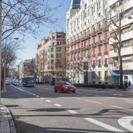 Image 9 - Calle de Santa Engracia, 35, 28010 Madrid, Spain - Apartment for rent