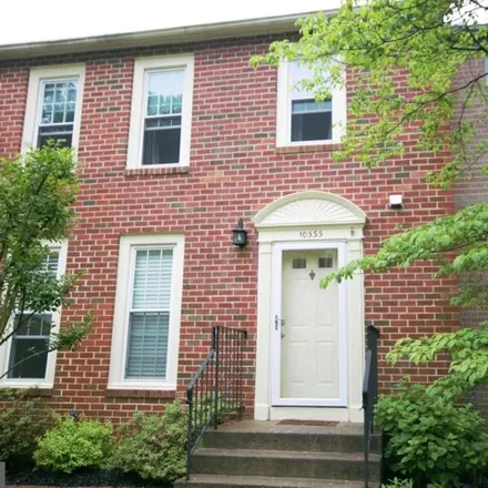 Rent this 3 bed townhouse on 10333 Emerald Rock Drive in Oakton, VA 22124