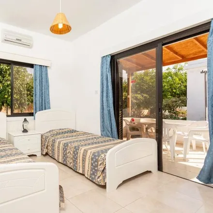 Rent this 2 bed house on 8574 Κοινότητα Κισσόνεργας