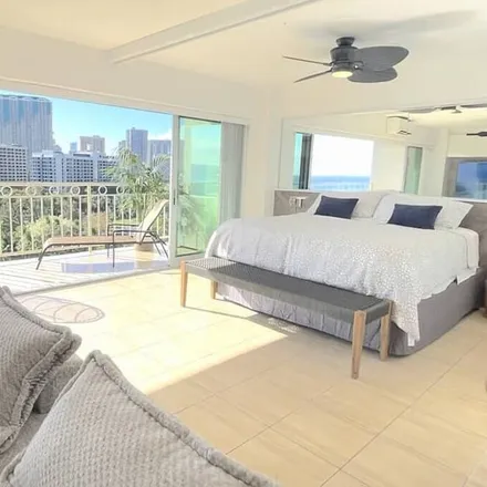 Rent this 1 bed condo on Honolulu