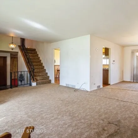 Image 3 - 1175 North Dryden Avenue, Arlington Heights, IL 60004, USA - House for sale