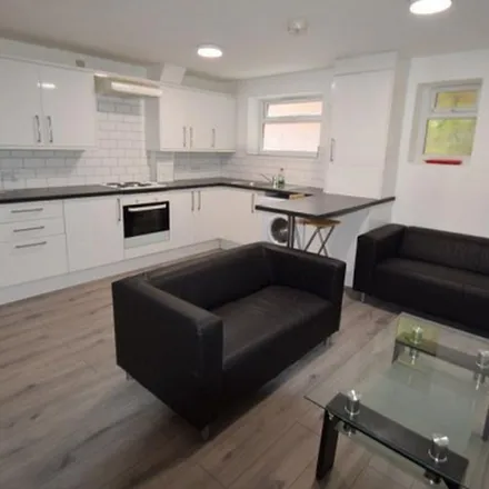 Rent this 5 bed apartment on Amaro Lounge in 519 Ecclesall Road, Sheffield