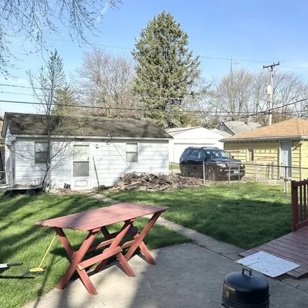 Image 6 - 1221 West River Street, Kankakee, IL 60901, USA - House for sale