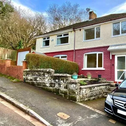 Buy this 3 bed duplex on Graig Park Road in Newport, NP20 6HD