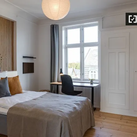 Rent this 5 bed room on Sko Mageriet in Gammel Kongevej, 1850 Frederiksberg C