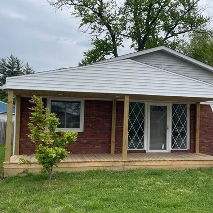 Buy this 3 bed house on 1520 College Ave in Vincennes, Indiana