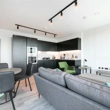 Image 2 - Legacy House, Victoria Road, London, W3 6FH, United Kingdom - Room for rent