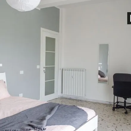 Rent this 6 bed room on Roma Tre - Dipartimento di Scienze in Viale Guglielmo Marconi, 446
