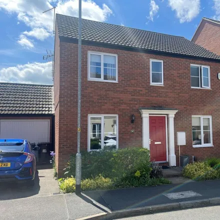 Rent this 3 bed house on Lakeview Court in West Northamptonshire, NN3 9GH