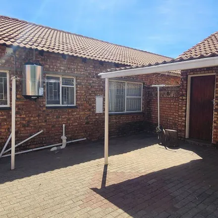 Image 9 - Buchanan Street, Kestellhof, Kimberley, 8301, South Africa - Townhouse for rent