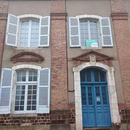 Rent this 3 bed apartment on 4 Rue de l'Église in 18250 Henrichemont, France