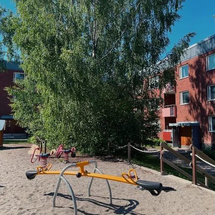 Rent this 3 bed apartment on Hammarvägen 35 in 863 32 Sundsvall, Sweden