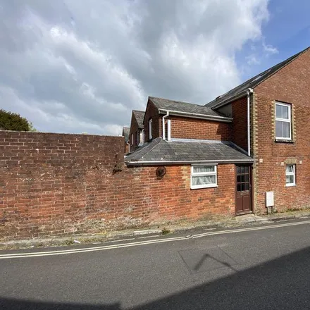 Image 1 - 66A, 68-96 Hunnyhill, Newport, PO30 5JF, United Kingdom - House for rent