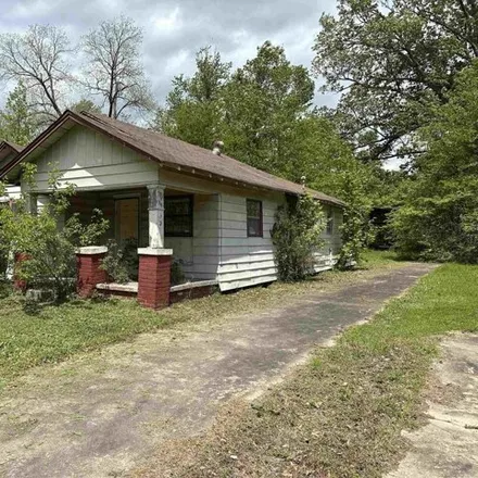 Image 1 - 2537 West Pullen Street, Pine Bluff, AR 71601, USA - House for sale