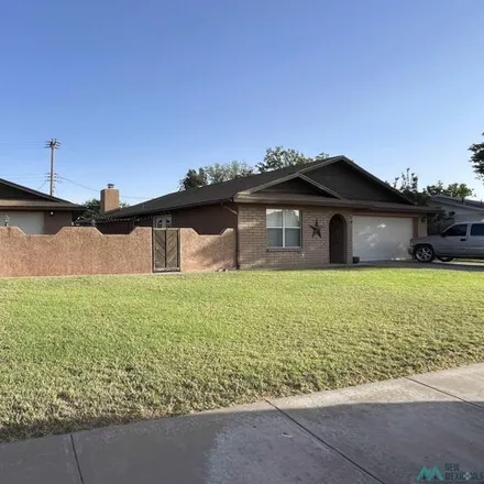 Buy this 3 bed house on 2189 West Bullock Avenue in Artesia, NM 88210