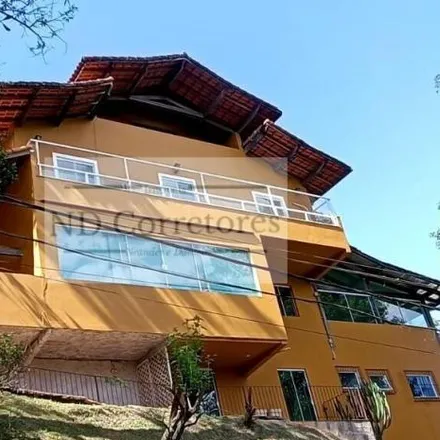 Rent this 3 bed house on Rua Doutor Henrique Castrioto in Castelânea, Petrópolis - RJ