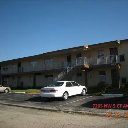 Rent this 1 bed condo on 7249 Northwest 5th Court in Margate, FL 33063