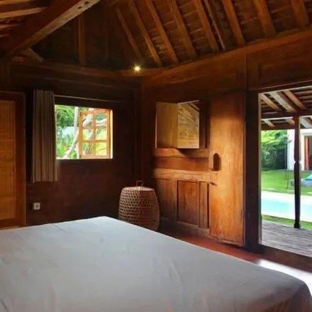 Rent this 3 bed house on Jalan Umalas II in Kerobokan Klod 08361, Bali