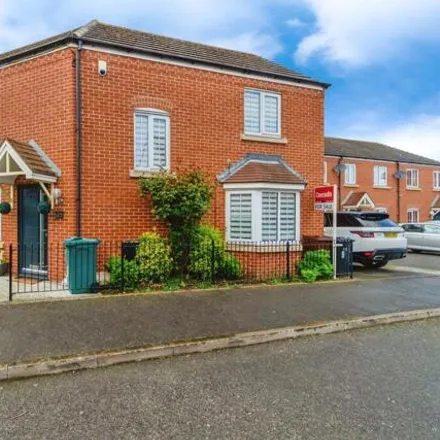 Buy this 3 bed duplex on unnamed road in Wolverhampton, WV6 0EZ