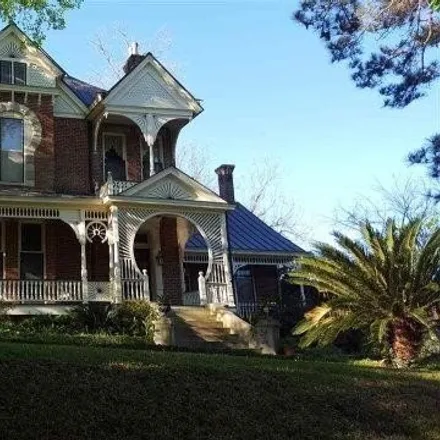 Buy this 4 bed house on 1050 Main Street in Natchez, MS 39120
