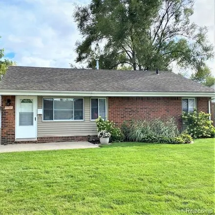 Rent this 3 bed house on 11152 Ocalla Drive in Warren, MI 48089