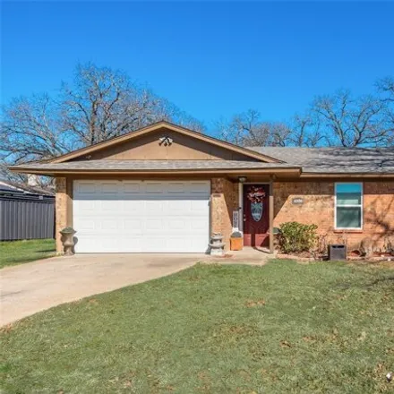 Buy this 3 bed house on 4622 Kristie Drive in Balch Springs, TX 75180