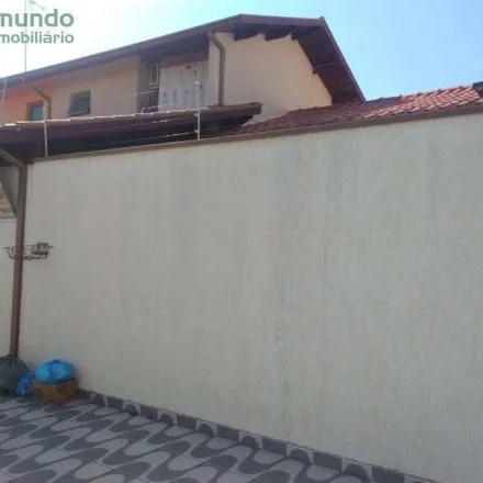 Buy this 3 bed house on Avenida Nerina Padovani Squarcina in Piracangaguá, Taubaté - SP