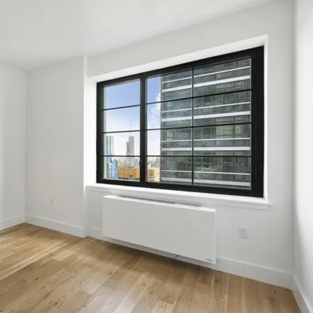 Image 7 - The Edison, 27-21 44th Drive, New York, NY 11101, USA - Condo for rent