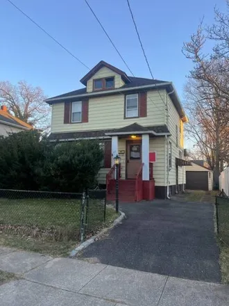 Image 1 - 407 Clinton Street, Bellmore, NY 11710, USA - House for sale