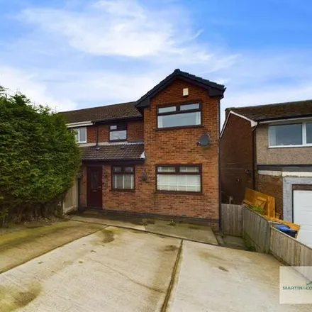 Buy this 3 bed duplex on Longhill Rise in Annesley Woodhouse, NG17 9FL