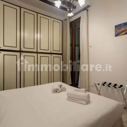 Image 8 - Via del Porcellana 3 R, 50123 Florence FI, Italy - Apartment for rent