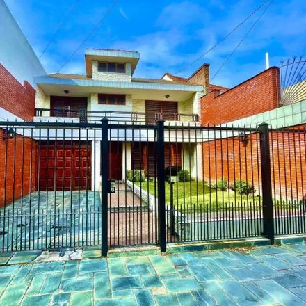 Buy this 3 bed house on Jujuy 2228 in 1824 Lanús Oeste, Argentina