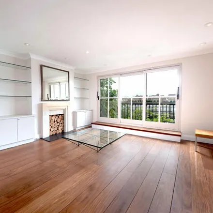 Rent this 5 bed townhouse on 2 Blyths Wharf in London, E14 8BF