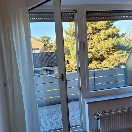 Rent this 1 bed apartment on Kampstraße in 47445 Moers, Germany