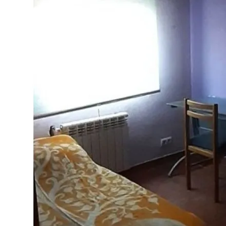 Rent this 4 bed room on Calle de Gallur in 28047 Madrid, Spain