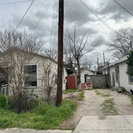 Image 5 - 356 Victor Street, San Antonio, TX 78209, USA - House for sale