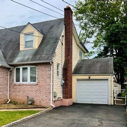 Buy this 3 bed house on 142 Woodruff Place in Hillside, NJ 07205