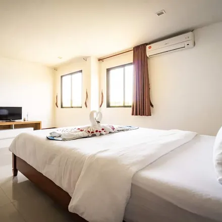 Rent this 2 bed apartment on Patong Beach in Soi Rat Uthit 200 Pee 2, Nanai