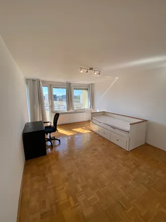 Image 4 - Neuburger Straße 183, 86167 Augsburg, Germany - Apartment for rent