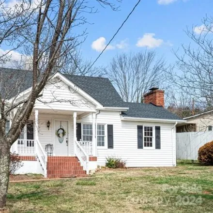 Buy this 2 bed house on 7 Phillips Street in Canton, NC 28716