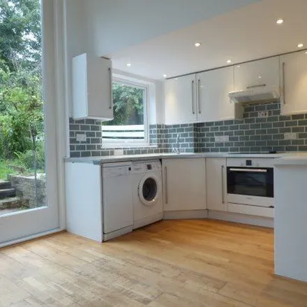 Rent this 4 bed townhouse on Ashdown Close in Royal Tunbridge Wells, TN4 8DU