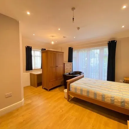 Rent this 1 bed apartment on Park Avenue North in Dudden Hill, London