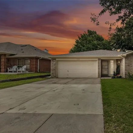 Buy this 3 bed house on 10252 Sunset View Drive in Fort Worth, TX 76108