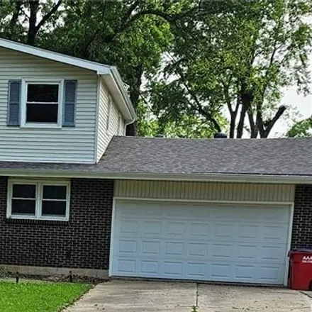 Buy this 4 bed house on 16789 East 31st Street South in Independence, MO 64055