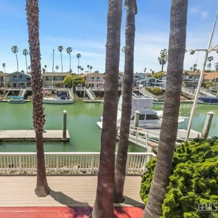 Buy this 3 bed house on 2701 Surfrider Avenue in Pierpont Bay, Ventura