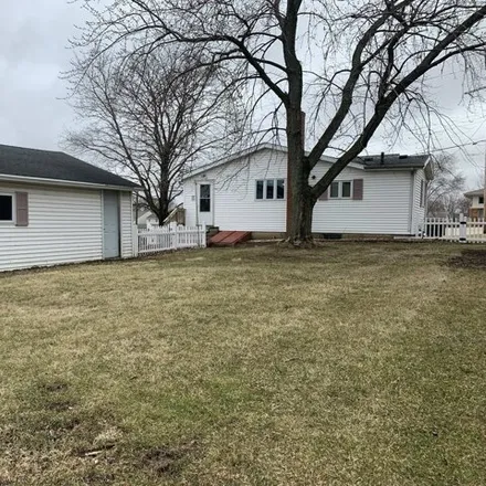 Image 6 - 327 10th Street, Marseilles, LaSalle County, IL 61341, USA - House for sale