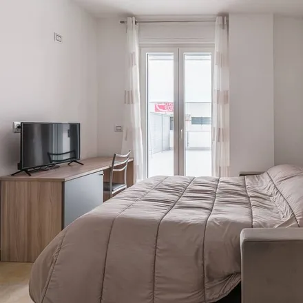 Image 5 - Trani, Apulia, Italy - Apartment for rent